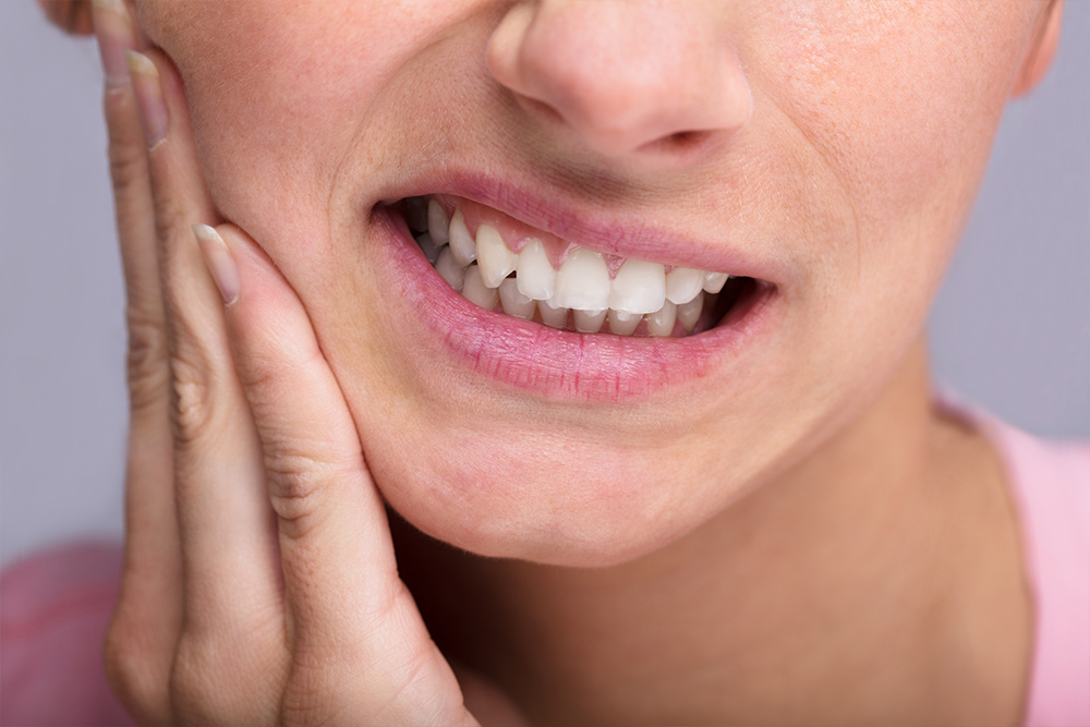 I sintomi di un ascesso dentale curati presso lo Studio Medico Dentistico Santa Apollonia di Lucca